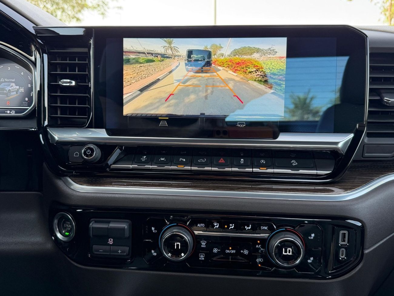 شيفروليه سيلفارادو 5.3 V8 Trail Boss