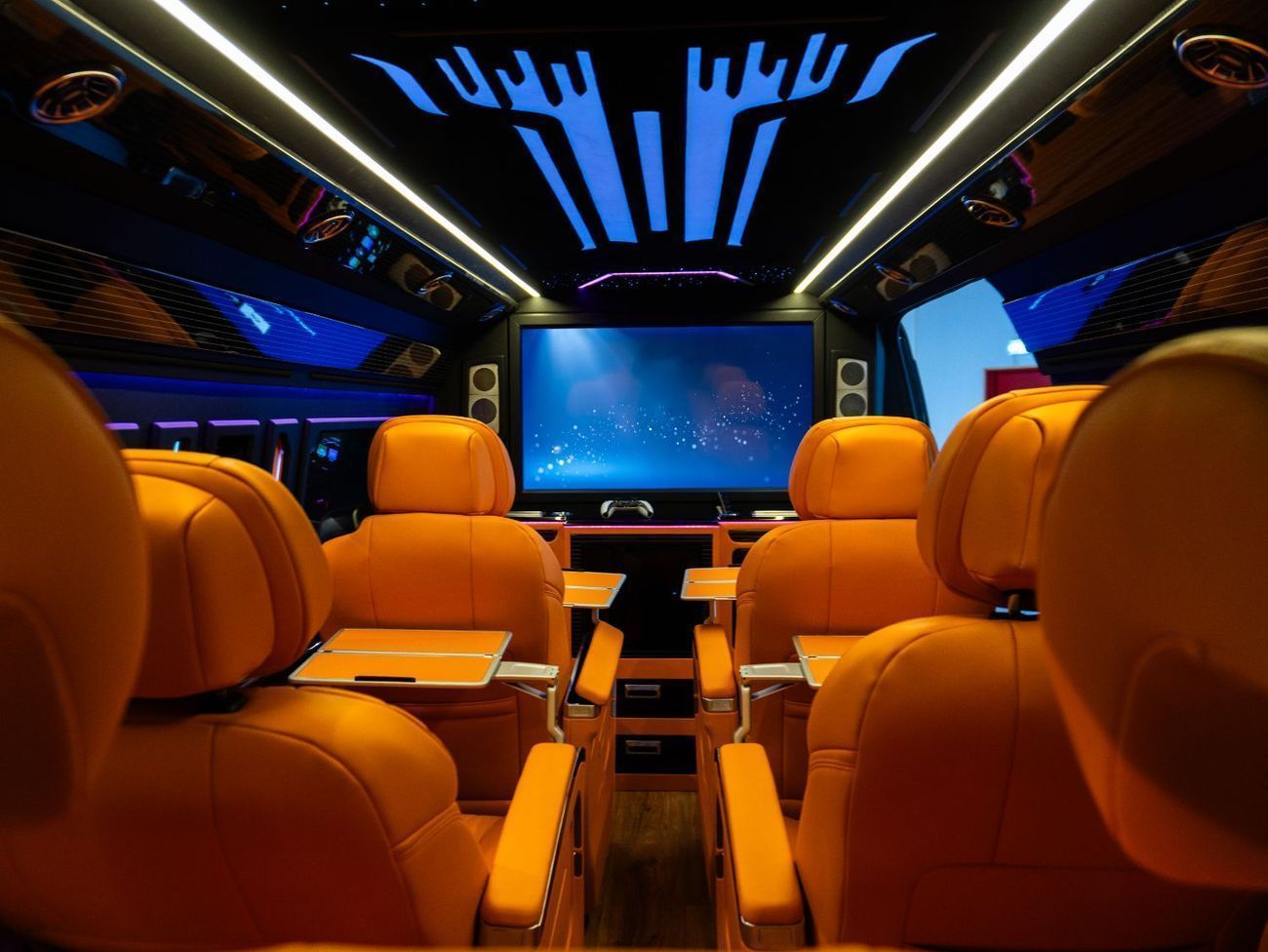 تويوتا هاياس GL Built by Barugzai | 1 Year Interior Warranty + Agency Warranty