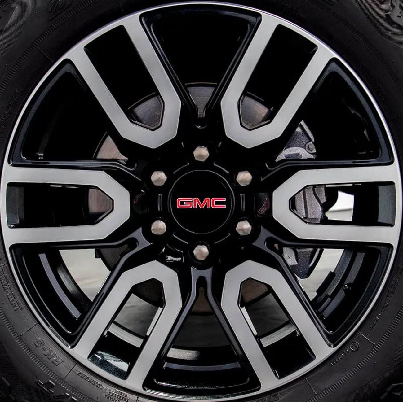 GMC Sierra 1500 CREWCAB AT4 CrewCab AT4 • Full Service History • GCC