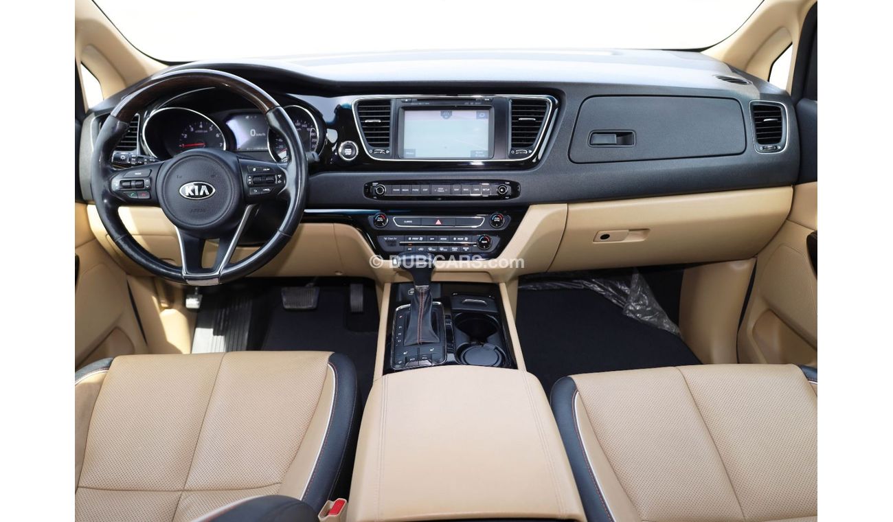 Kia Carnival LX | Grand Carnival | Full Option | 8 Seater | 6 CYL | Excellent Condition | GCC Specs