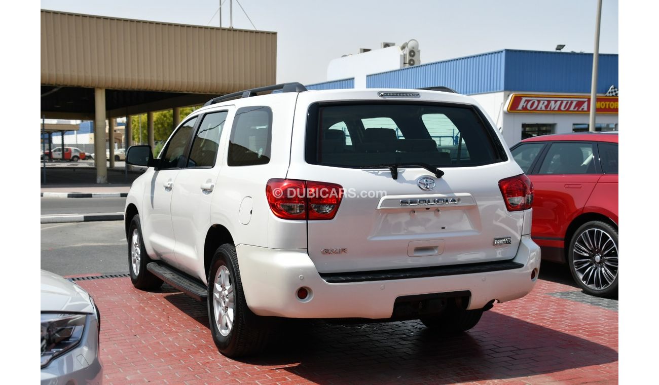 تويوتا سيكويا 4WD NO accidents 2015 GCC