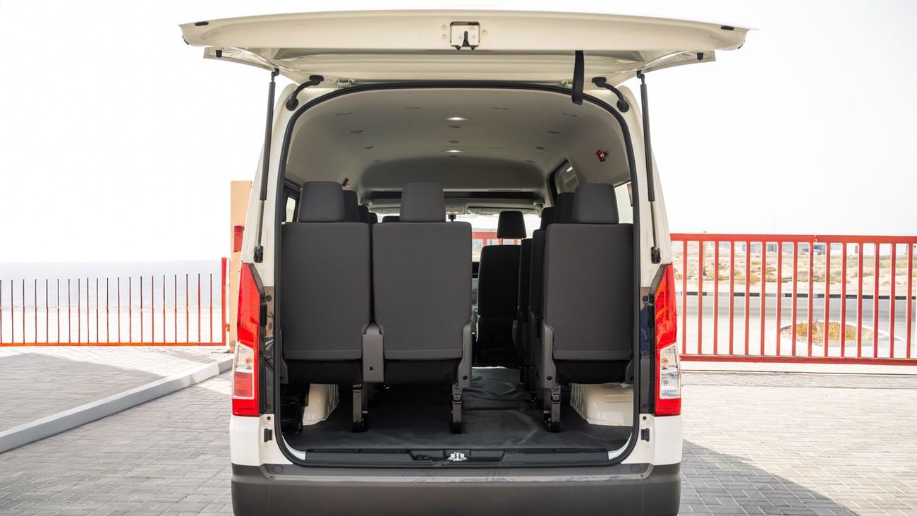 تويوتا هاياس TOYOTA HIACE 3.5 MANUAL 13 SEATER -2026YM