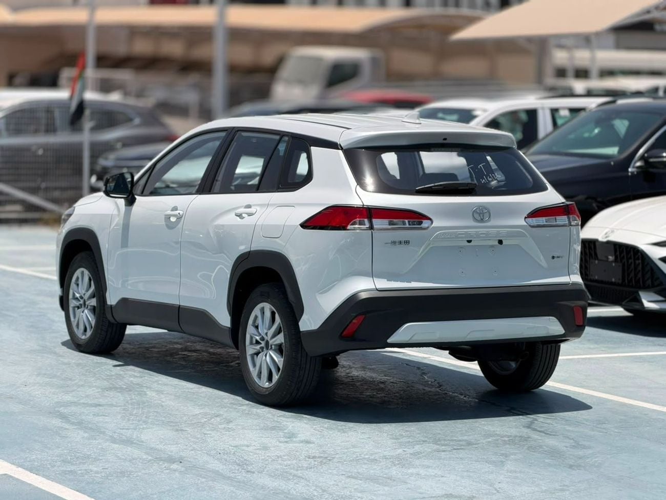 تويوتا كورولا كروس GLI 2.0L HEV 2025 Electric Seat 2025 Export Price @ 78,500 AED