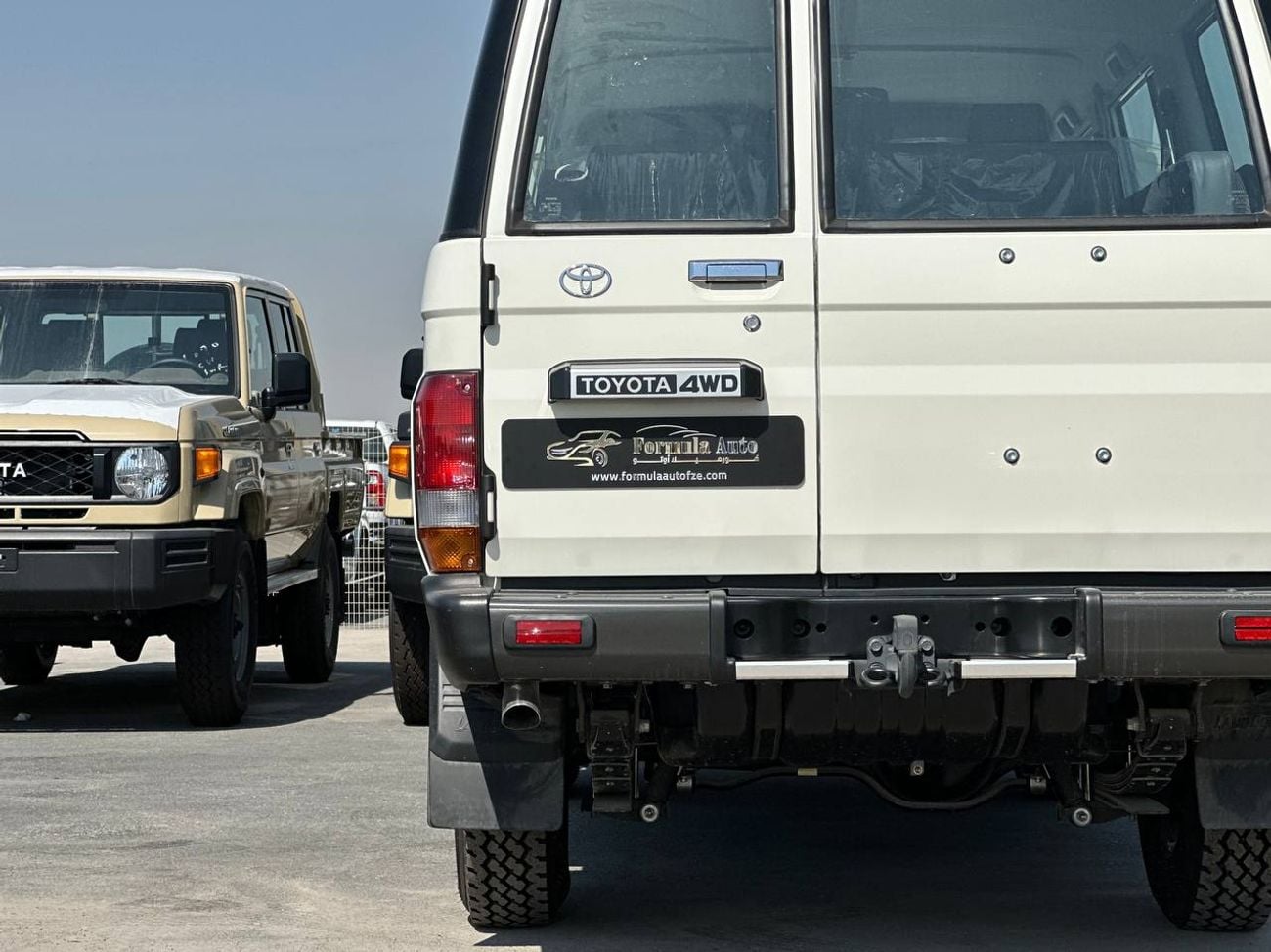 Toyota Land Cruiser 70 LC76 4.2L DSL M/T // 2025 // STD Option With Power Windows , 9 Seats // Special Offer // By Formula