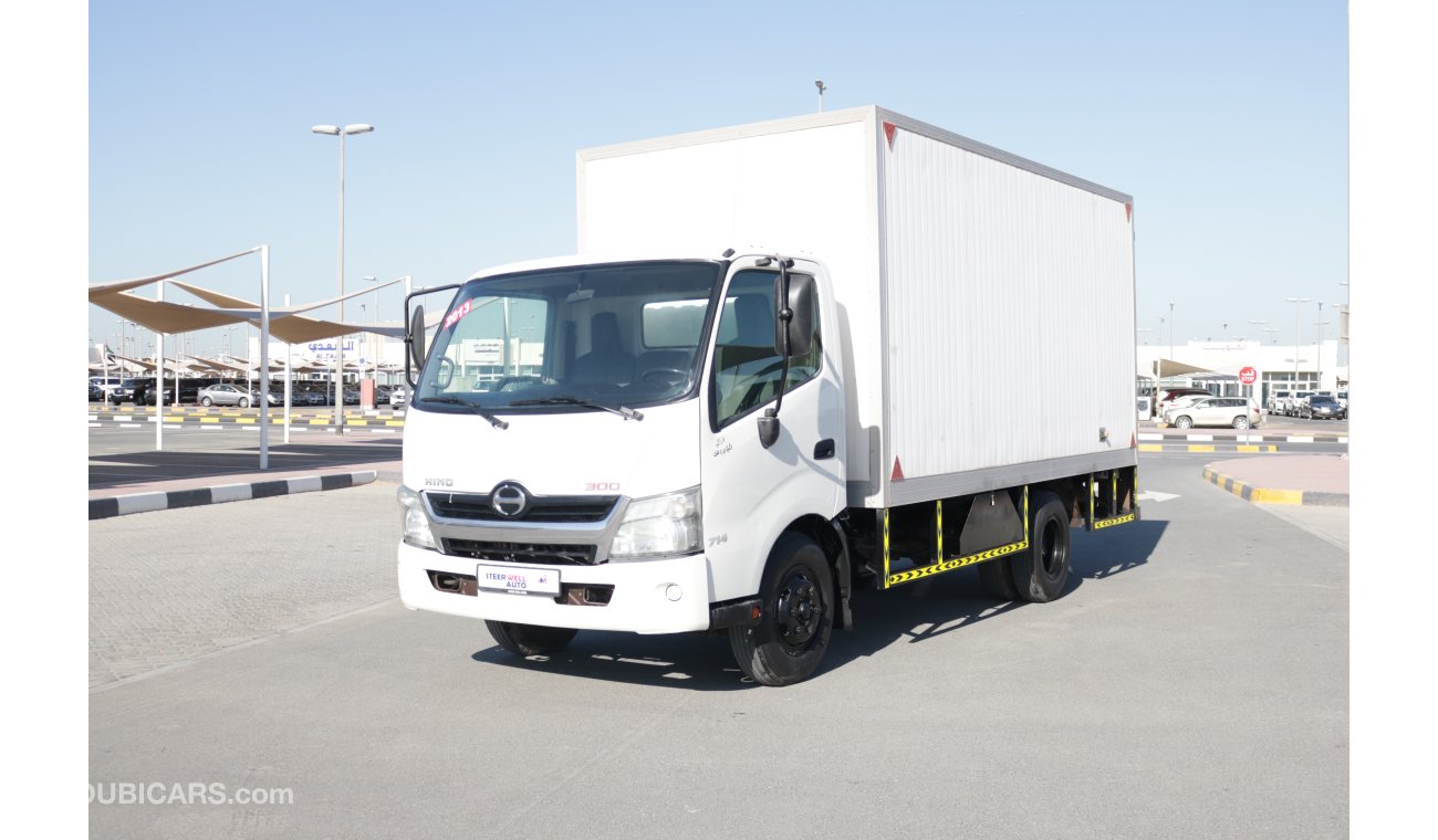 هينو 300 SERIES 714 WITH BOX PICKUP TRUCK