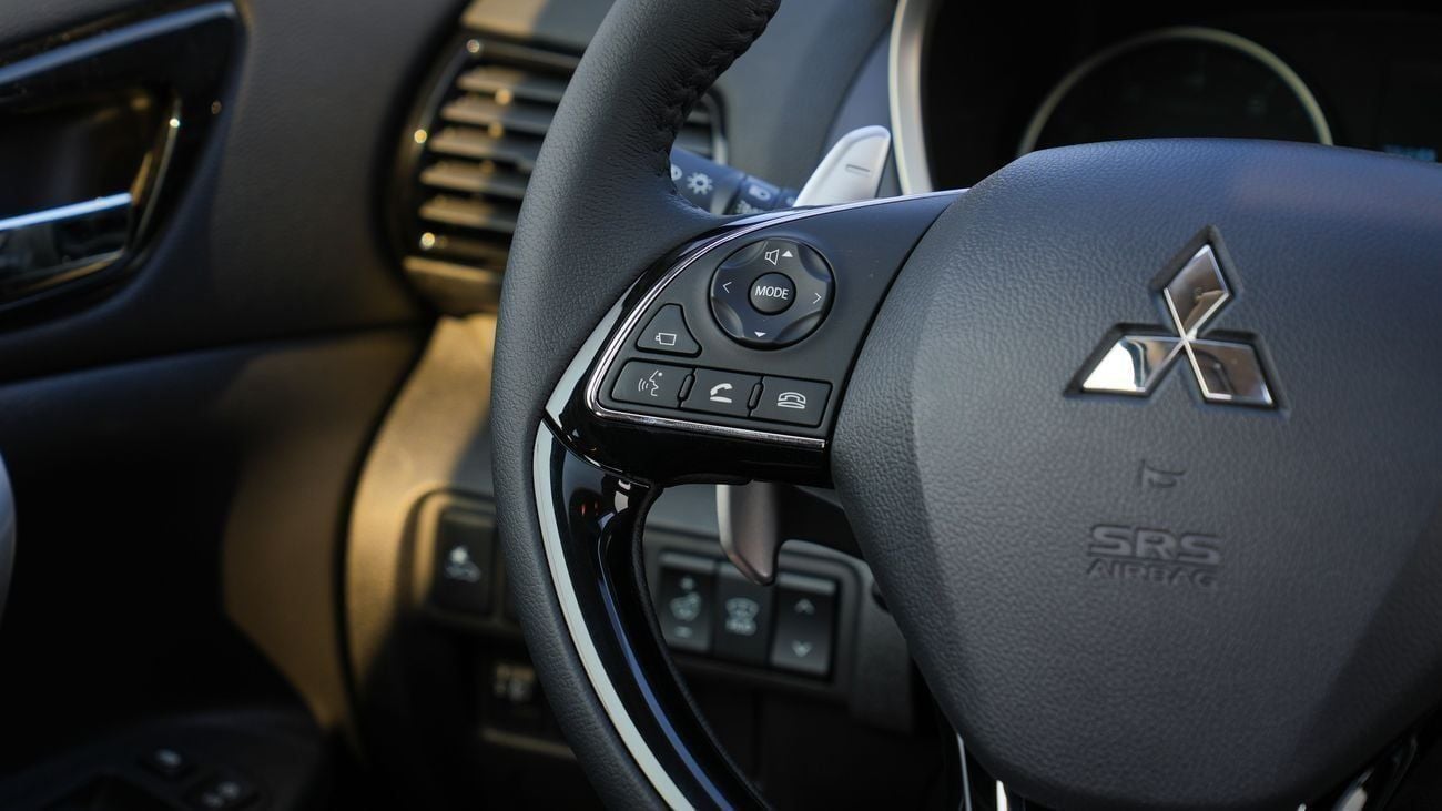 ميتسوبيشي إكلبس كروس جديد كليًا 2026 Mitsubishi Eclipse Cross GLS (H43) 1.5L 4 أسطوانات SUV – للتصدير فقط