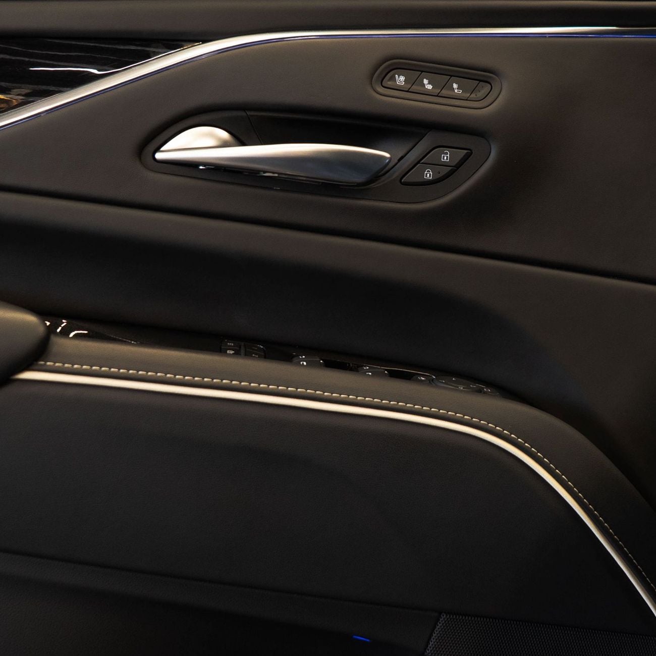 كاديلاك إسكالاد Escalade-V 6.2L