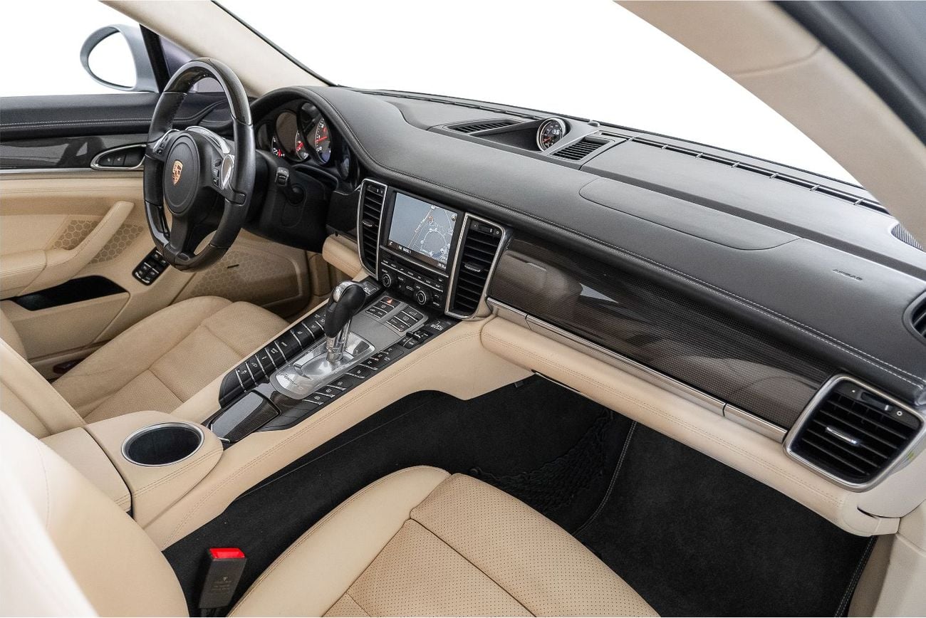 Porsche Panamera GTS