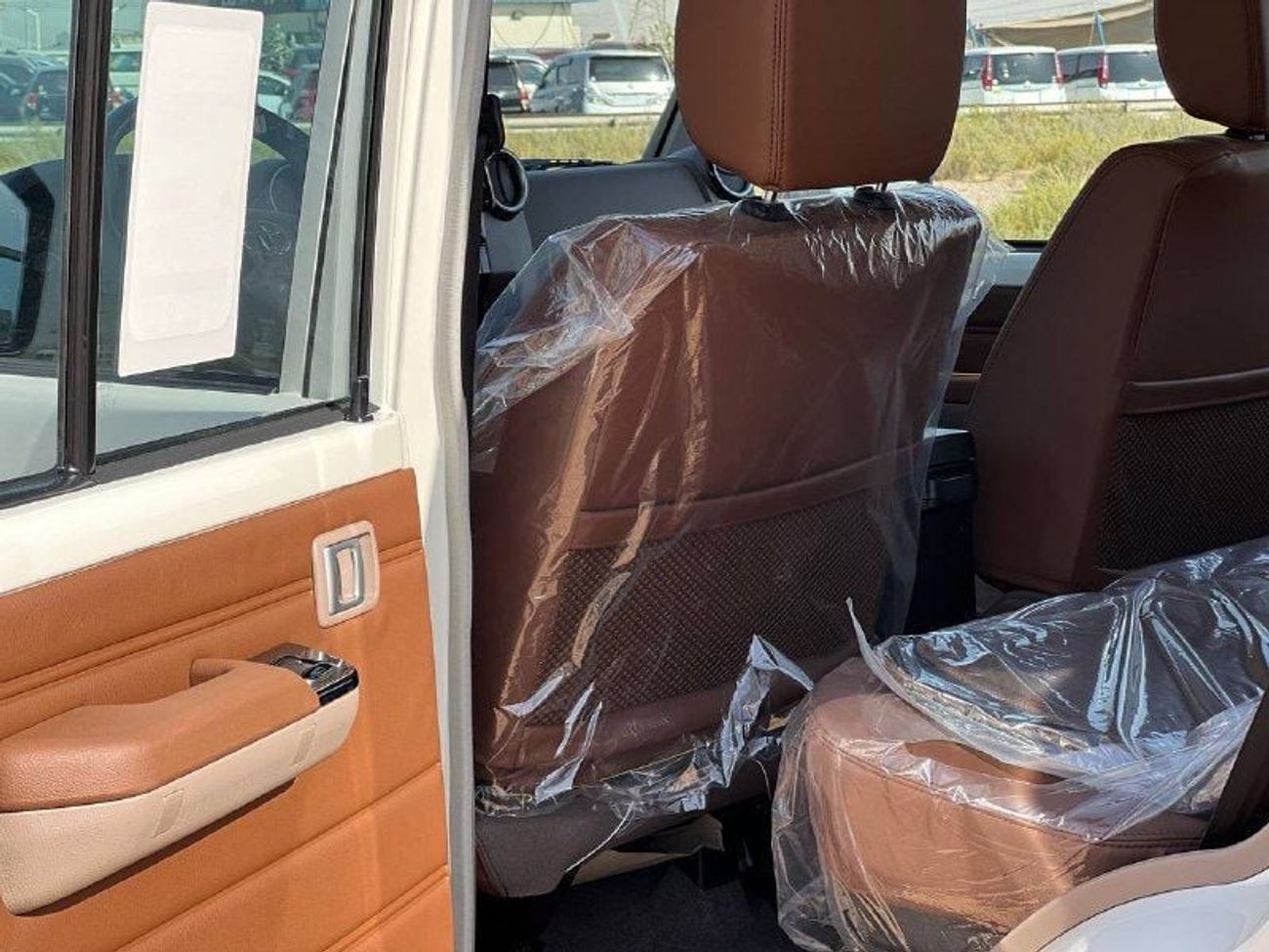 Toyota Land Cruiser 70 LC76 4.0L PTR A/T // 2025 // FULL OPTION WITH FRIDDG , DVD&BACK CAMERA , CRUISE CONTROL // SPECIAL O