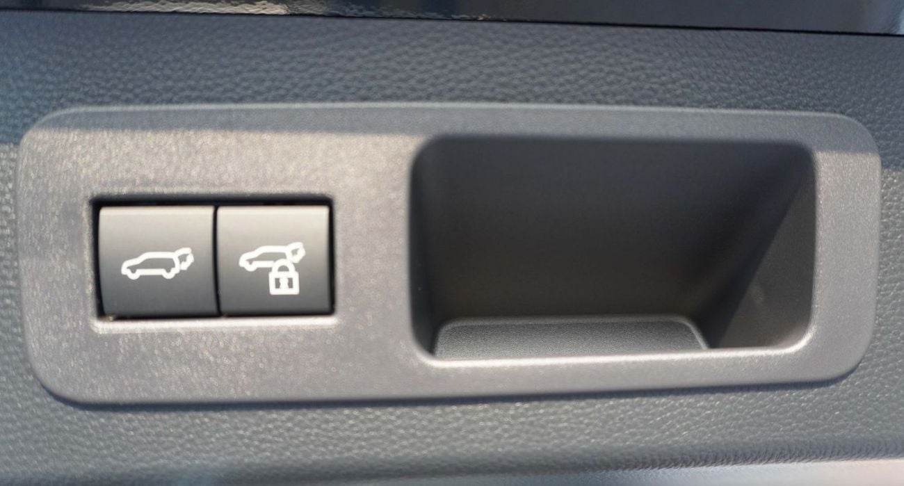 تويوتا لاند كروزر TOYOTA -LAND CRUISER HV VXR 3.5 A/T FULL GCC