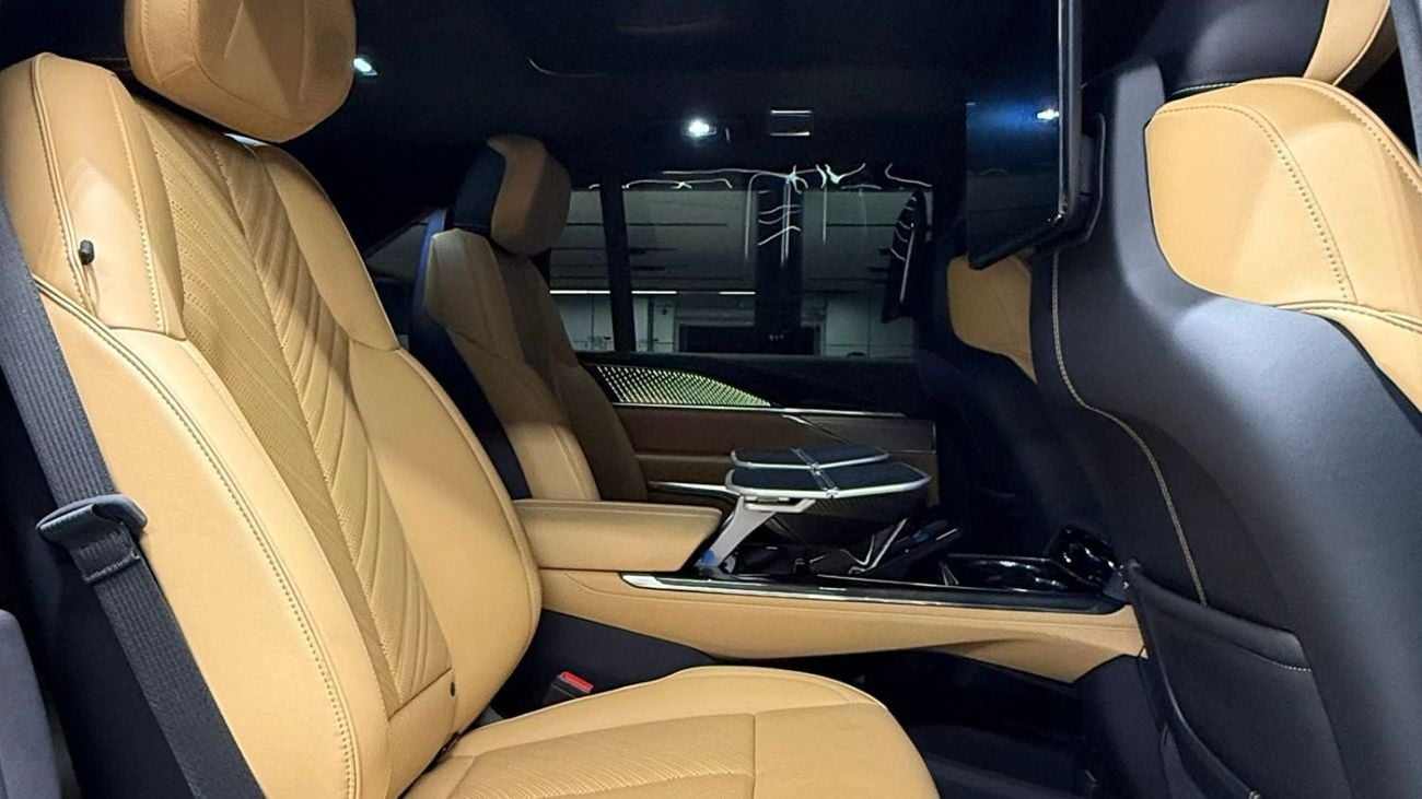 Cadillac Escalade IQ 1,000E4 | American Specs | All-Electric Luxury SUV