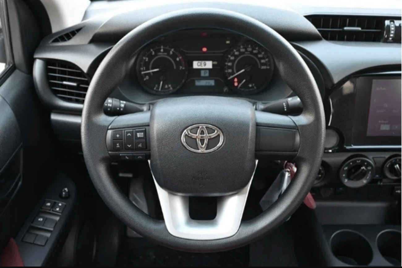 Toyota Hilux ECTMQM000 - 2025 Toyota Hilux Double Cab – DLXG - 2.7L Petrol Auto 4wd – White w Red Interior