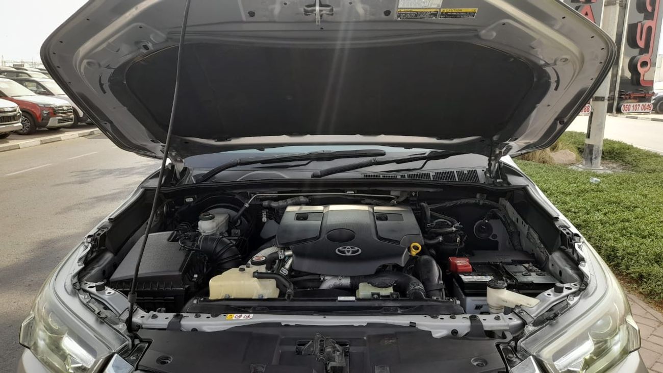 تويوتا هيلوكس DIESEL RHD