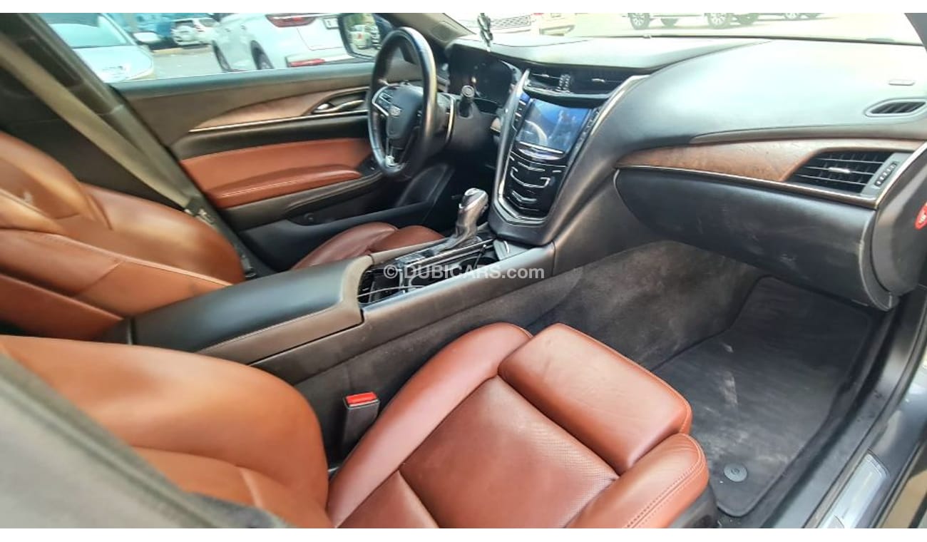 Cadillac CTS CADILLAC CTS GCC 2016 . 7 SPEED TRANSMISSION  AND 4 CYLINDER  ENGINE