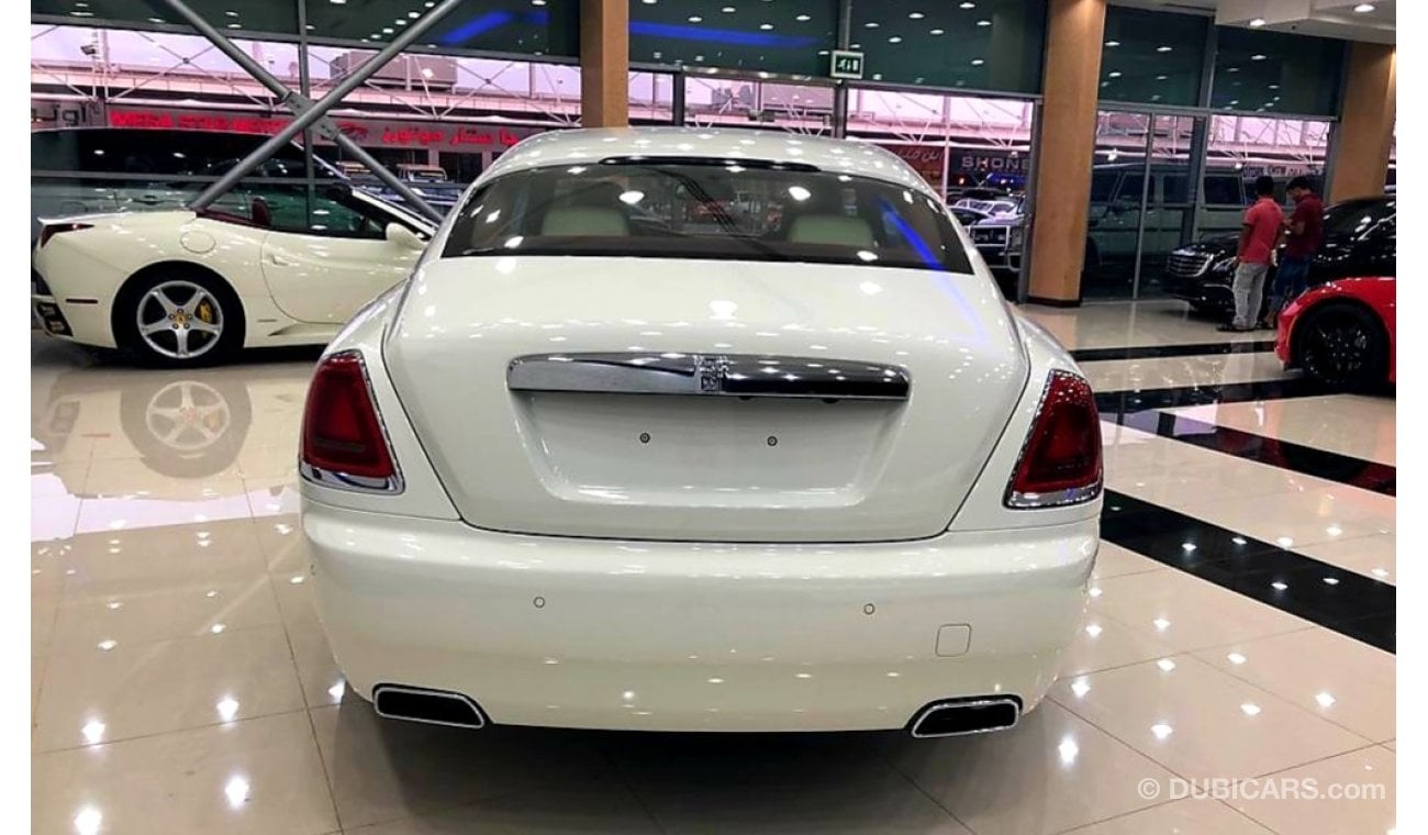 Rolls-Royce Wraith 2016 I GCC I 9000 KM I Agency Maintained I Full Option I Start Lights I