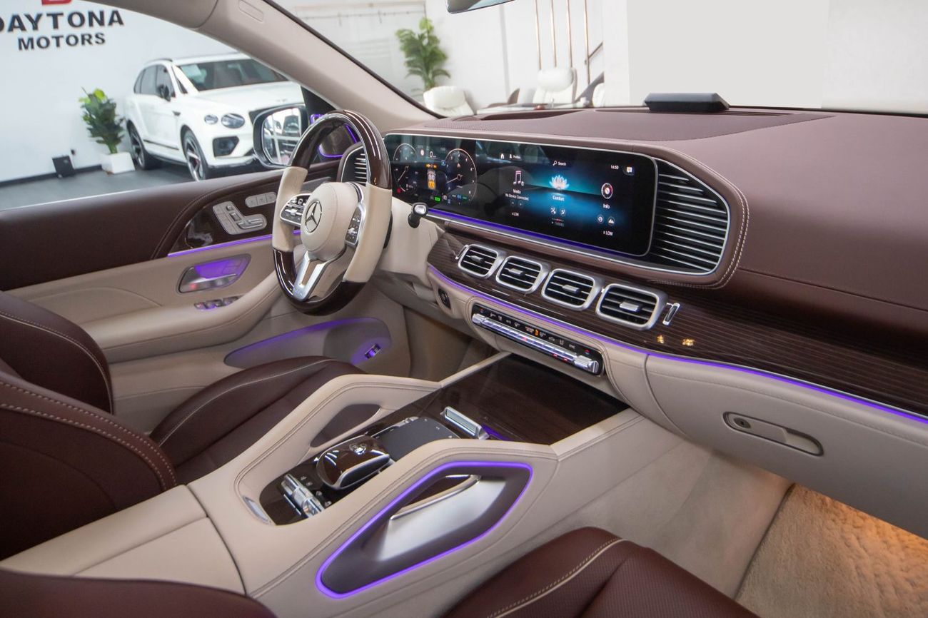 مرسيدس مايباخ gls600 مايباخ Maybach GLS600 | 2024 | 3,500 Km | Two Tone Color