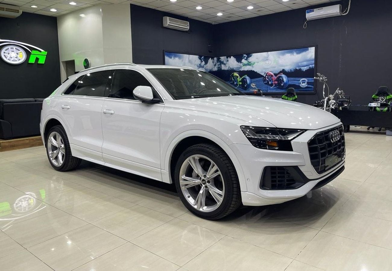 Audi Q8 55 TFSI quattro (340 HP)