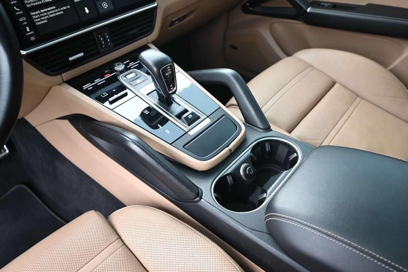 Porsche Cayenne 0% DP - PORSCHE CAYENNE S - 3.0TC V6 4WD - GCC SPECS - WELL MAINTAINED