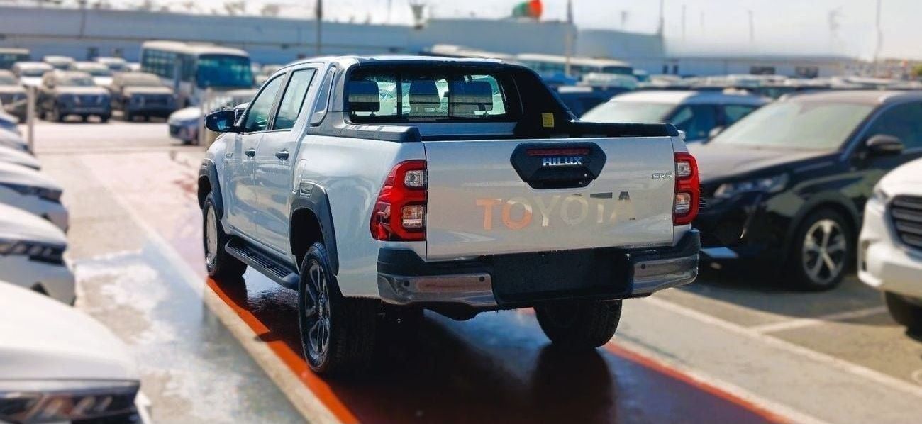Toyota Hilux SGLX Toyota Hilux Adventure 4.0L Petrol AT 2025YM | Export Price