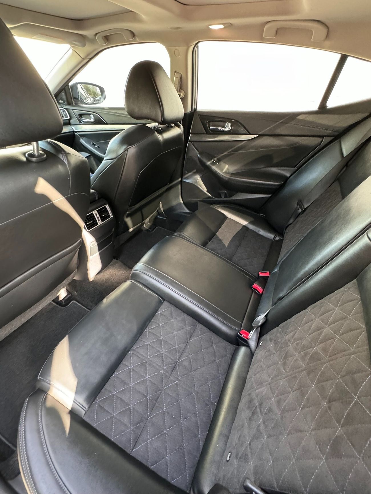 Nissan Maxima SR Midnight 3.5L