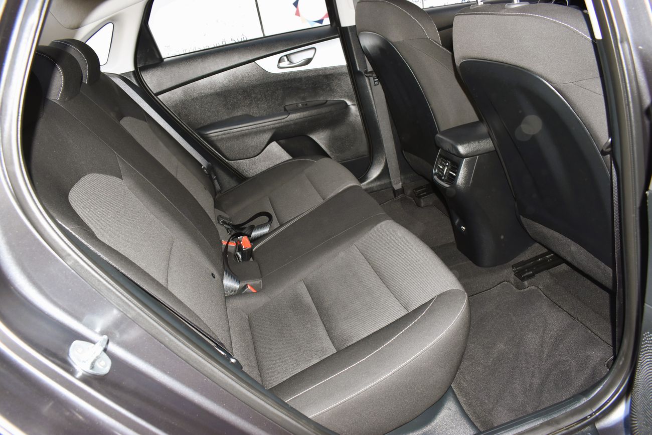 Kia Cerato AED 929 PM | 1.6L LX GCC DEALER WARRANTY