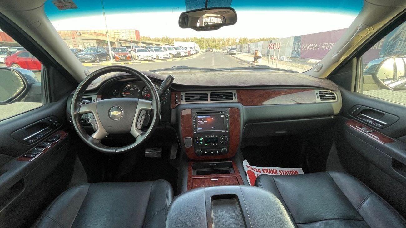 Chevrolet Tahoe LTZ 5.3L 4WD (8 Seater)