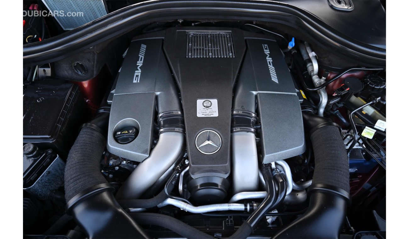 مرسيدس بنز GL 63 AMG V8 Bi Turbo |  2,330 P.M | 0% Downpayment | Full Option | Exceptional Condition