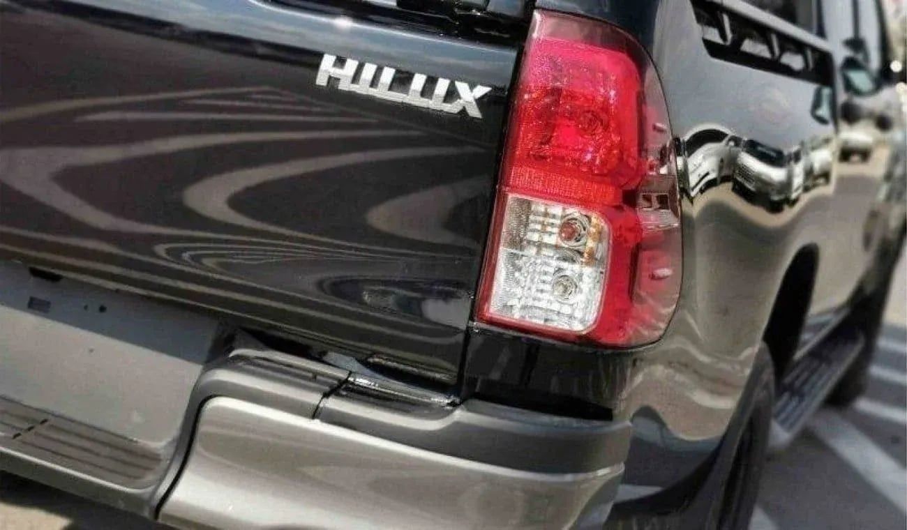 Toyota Hilux SGLX Toyota Hilux Toyota hilux 2.4L diesel mid options MY2024