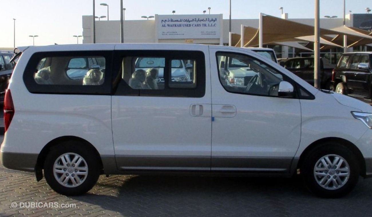 هيونداي H-1 2.5L Diesel 12 Seater Wagon Manual