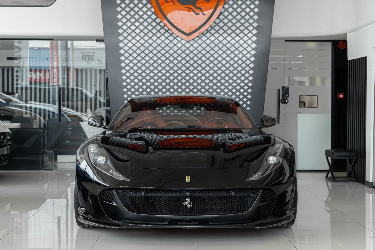فيراري 812  سوبرفاست Ferrari 812 Superfast |  GCC Specs | Fully Carbon Fiber | Ceramic Brakes | Low Mileage | 2018