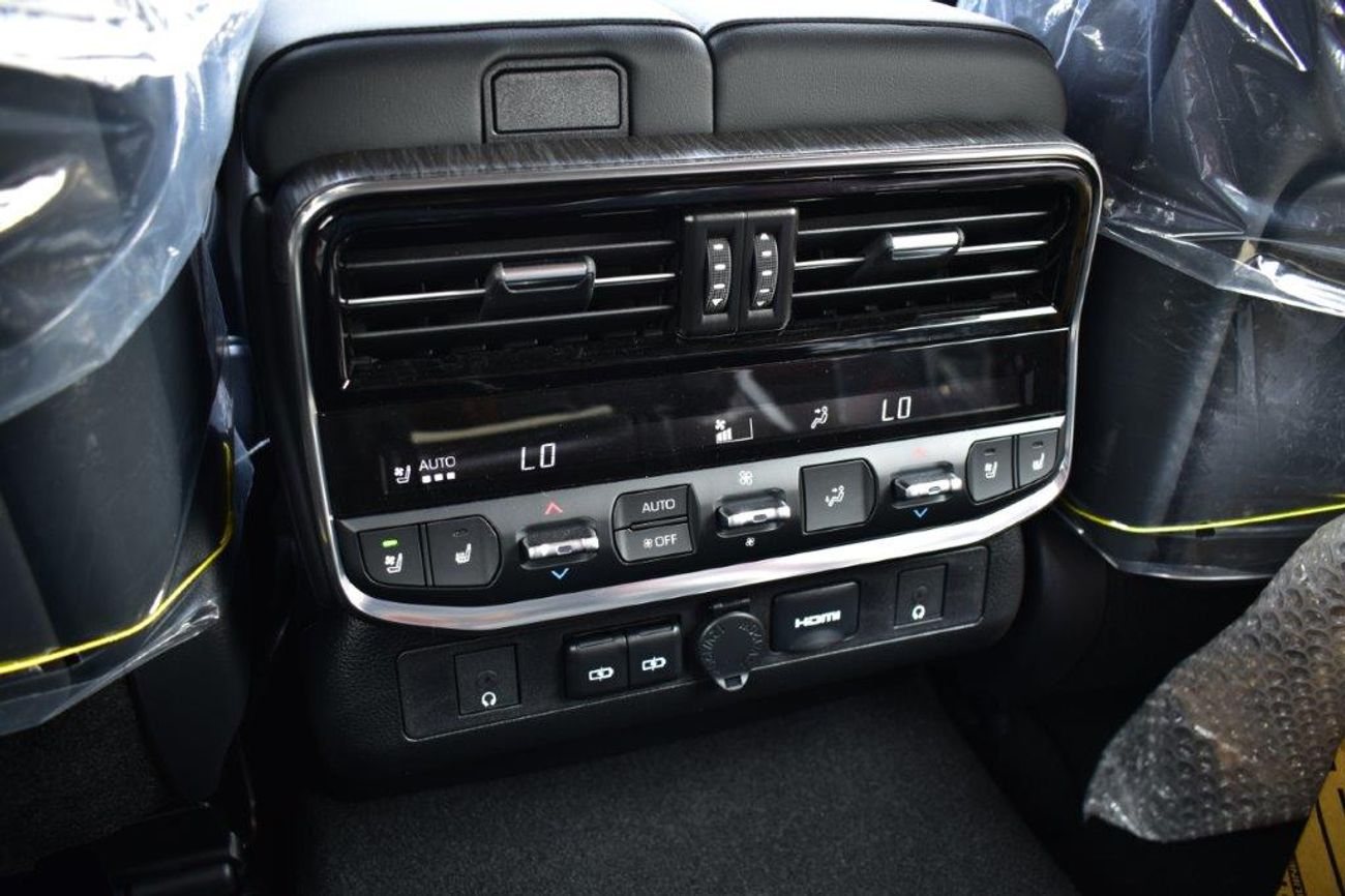 Toyota Land Cruiser VXR 3.3L