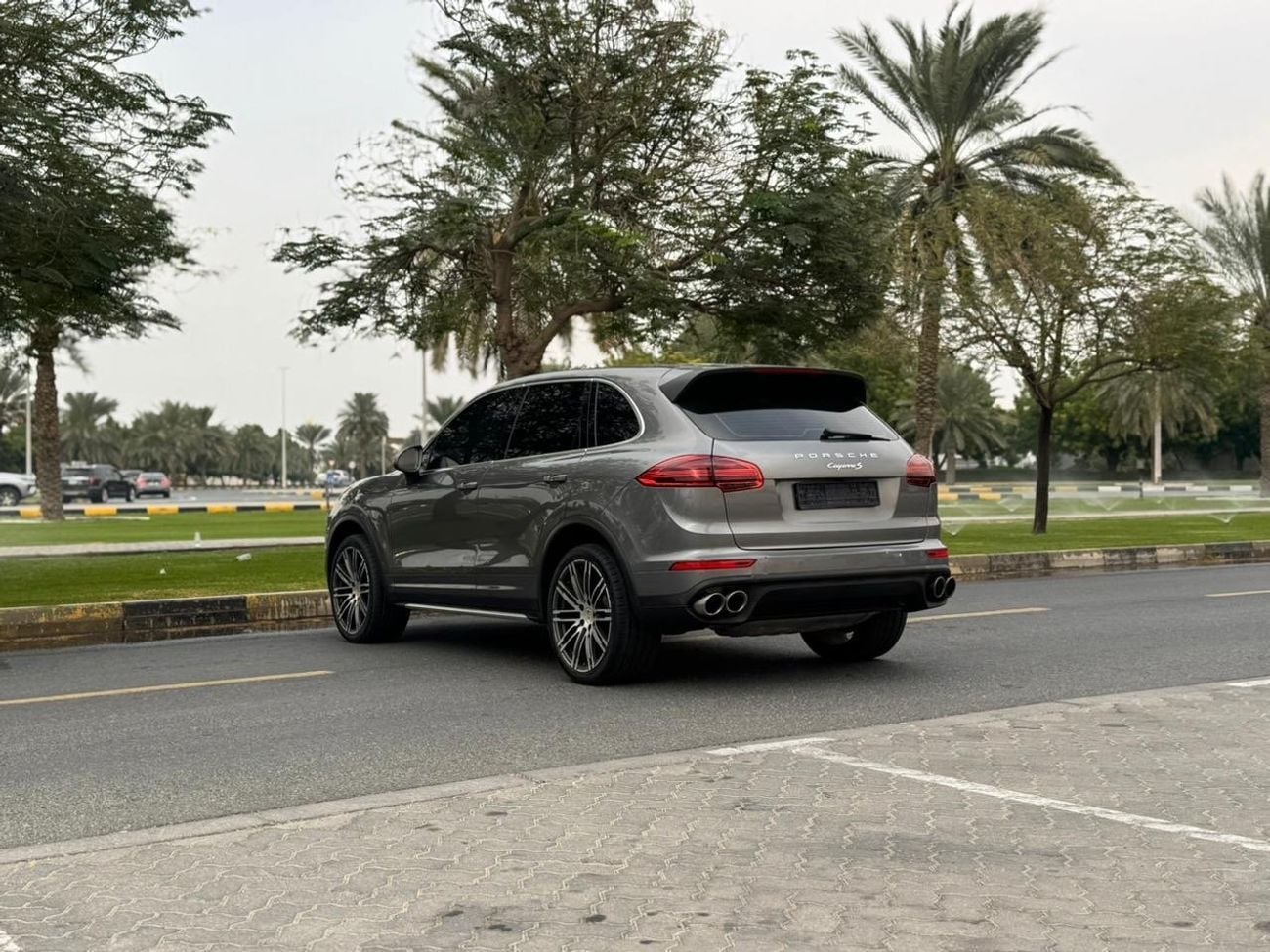 Porsche Cayenne Std 3.6L