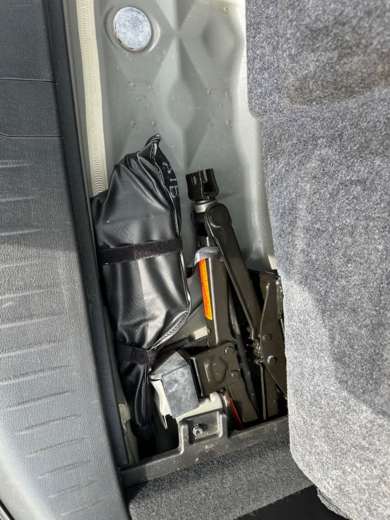 نيسان أرمادا SL 360 camera, sunroof perfect condition Full Option