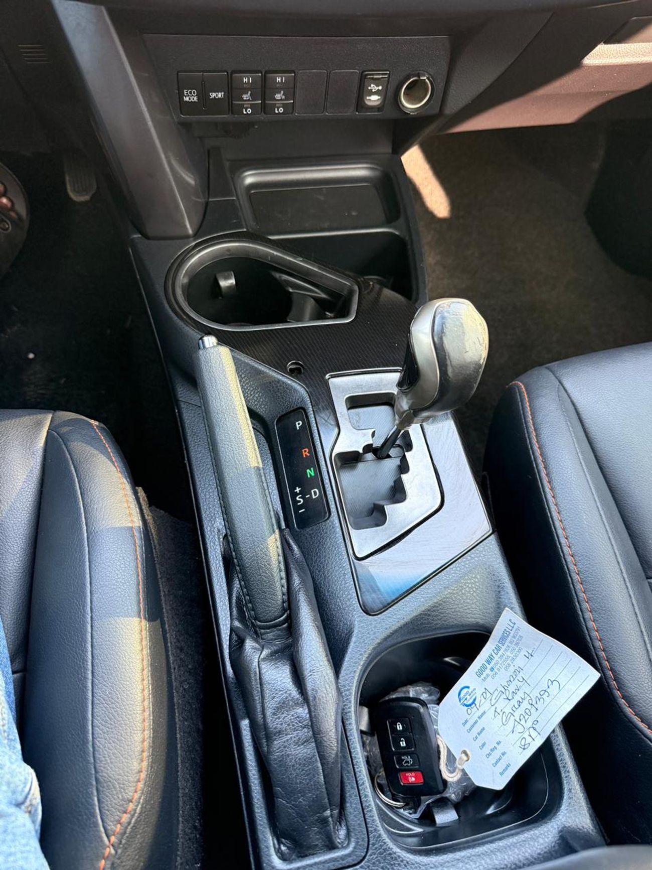 تويوتا راف ٤ SE 2.5 L | sunroof | push start | leather full option