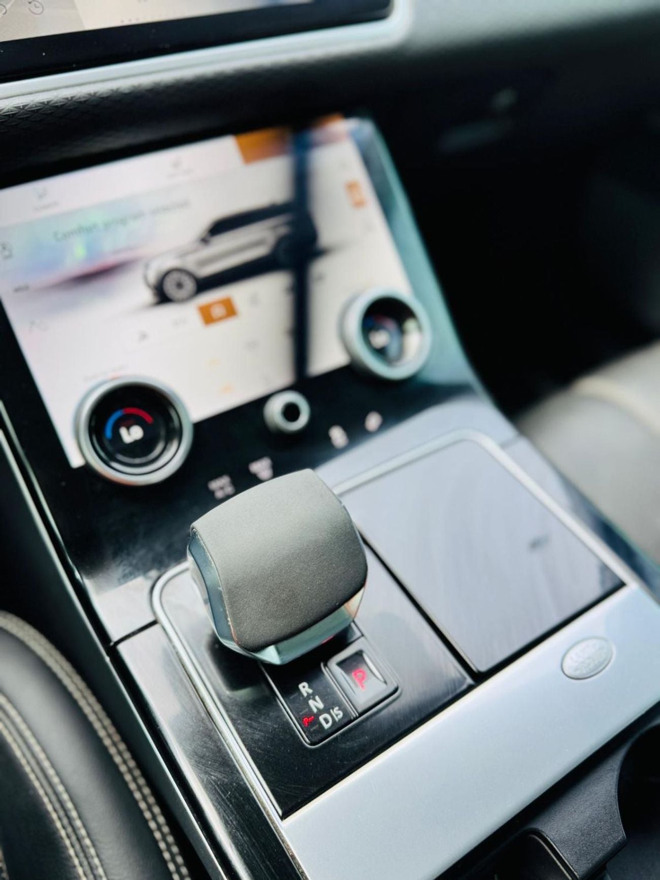 Land Rover Range Rover Velar R-DYNAMIC S