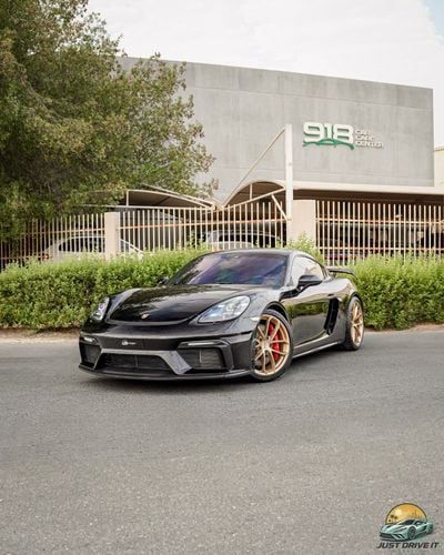 Porsche 718 Cayman GT4