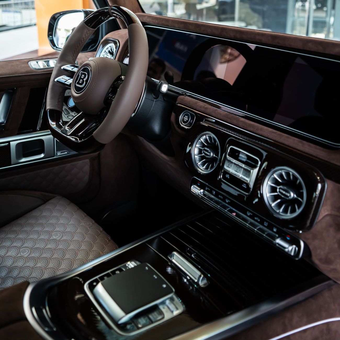 مرسيدس بنز G 63 AMG 2025 MERCEDES G800 BRABUS ( MASTER PIECE ) BRAND NEW