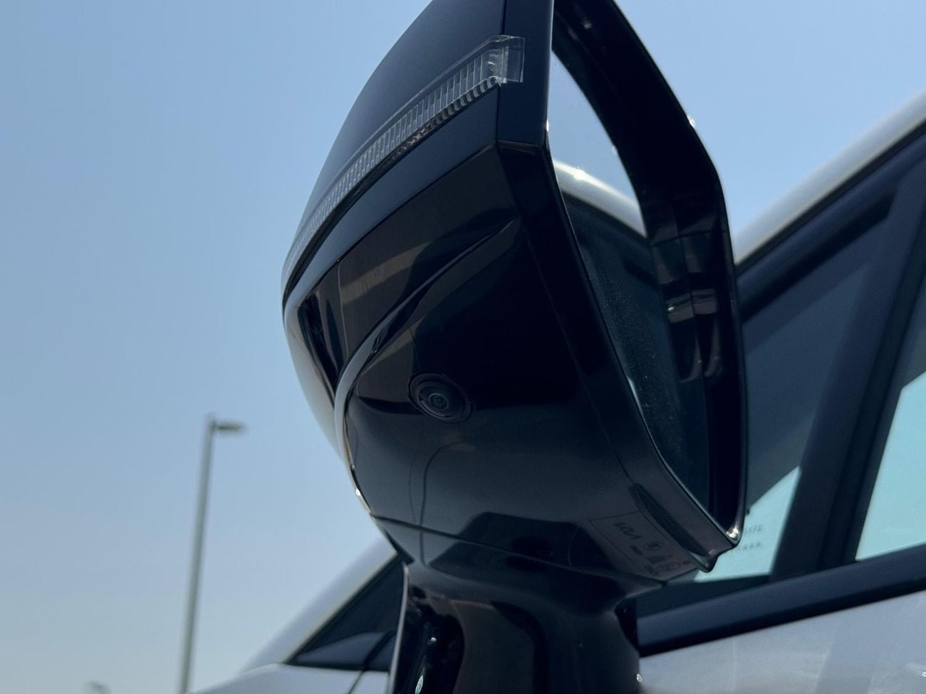 كيا سبورتيج SX 2.0L HEV Chinese Specs 2025 Export Price @ 88,500 AED