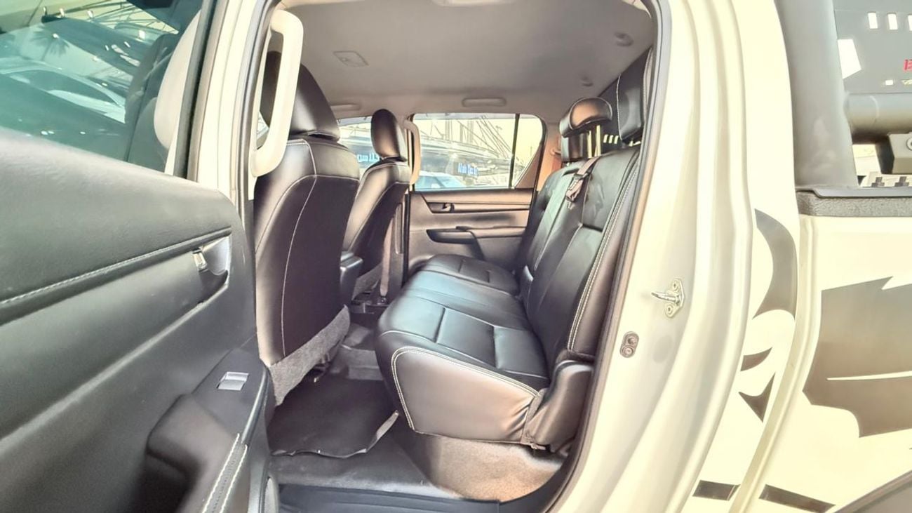 Toyota Hilux 2022 | 2.8L DIESEL | AT | RHD | GR BODY KIT INSTALLED | ROOF CARRIER WITH LED LIGHTS BAR |  ROOF MOU