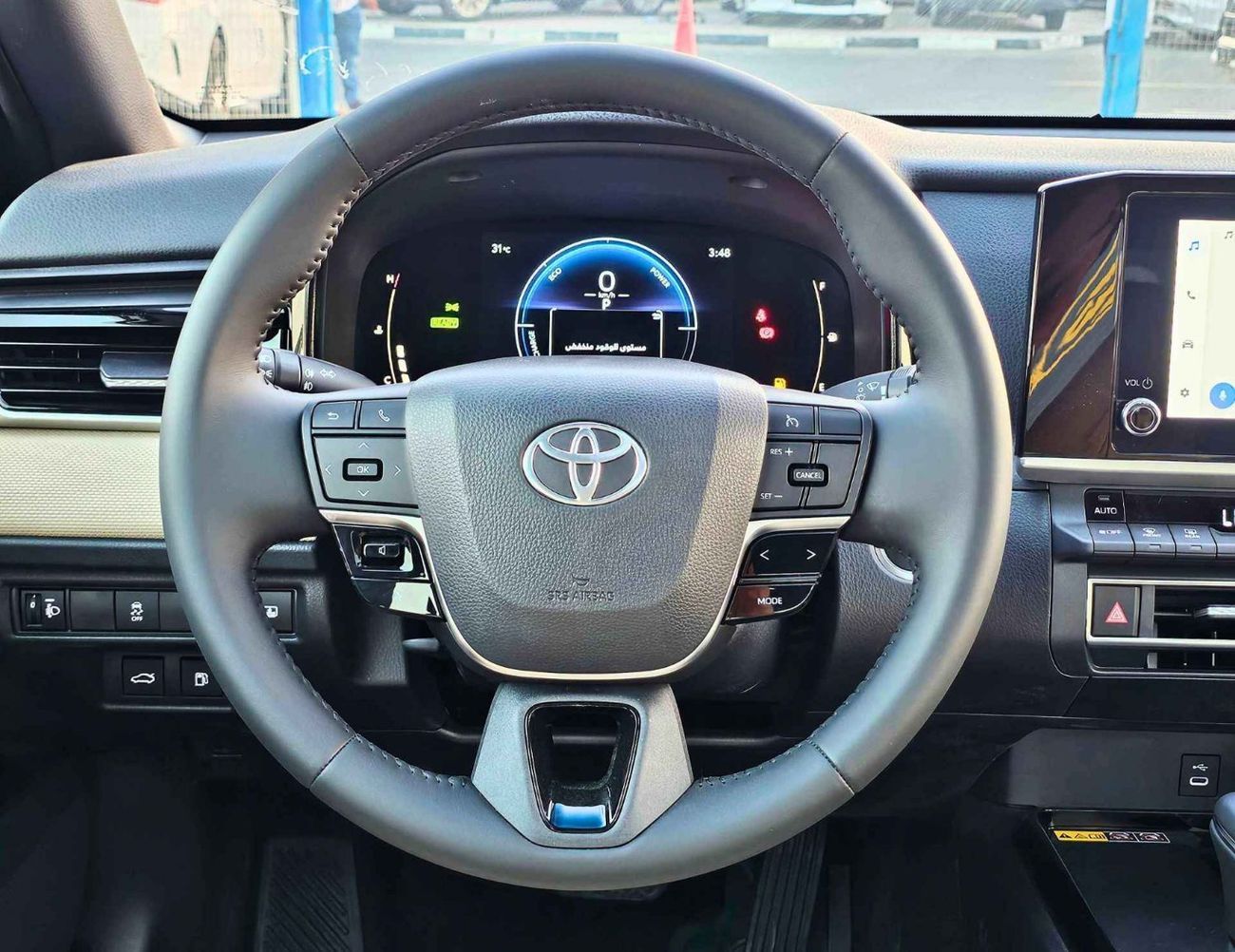 تويوتا كامري LE HYBRID / 2.5L PETROL / PANORAMIC ROOF / MID OPTION / FABRIC SEAT / CODE # LE