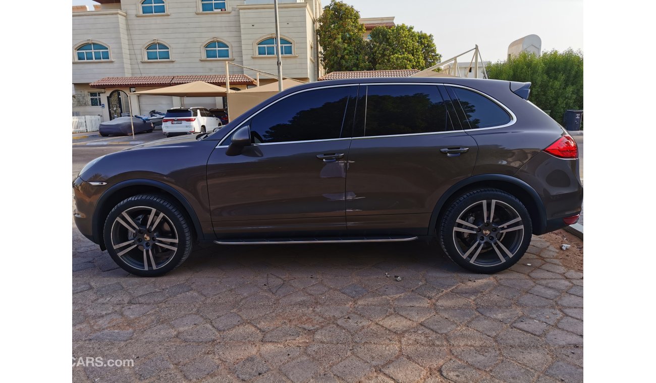 Porsche Cayenne S بورش كايان اس