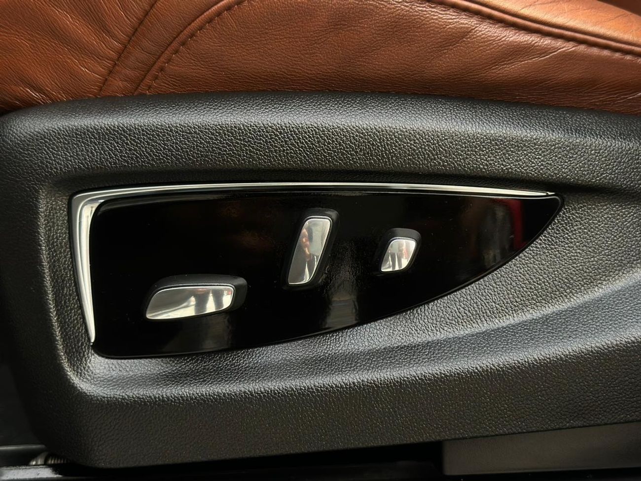 Cadillac Escalade ESV Platinum