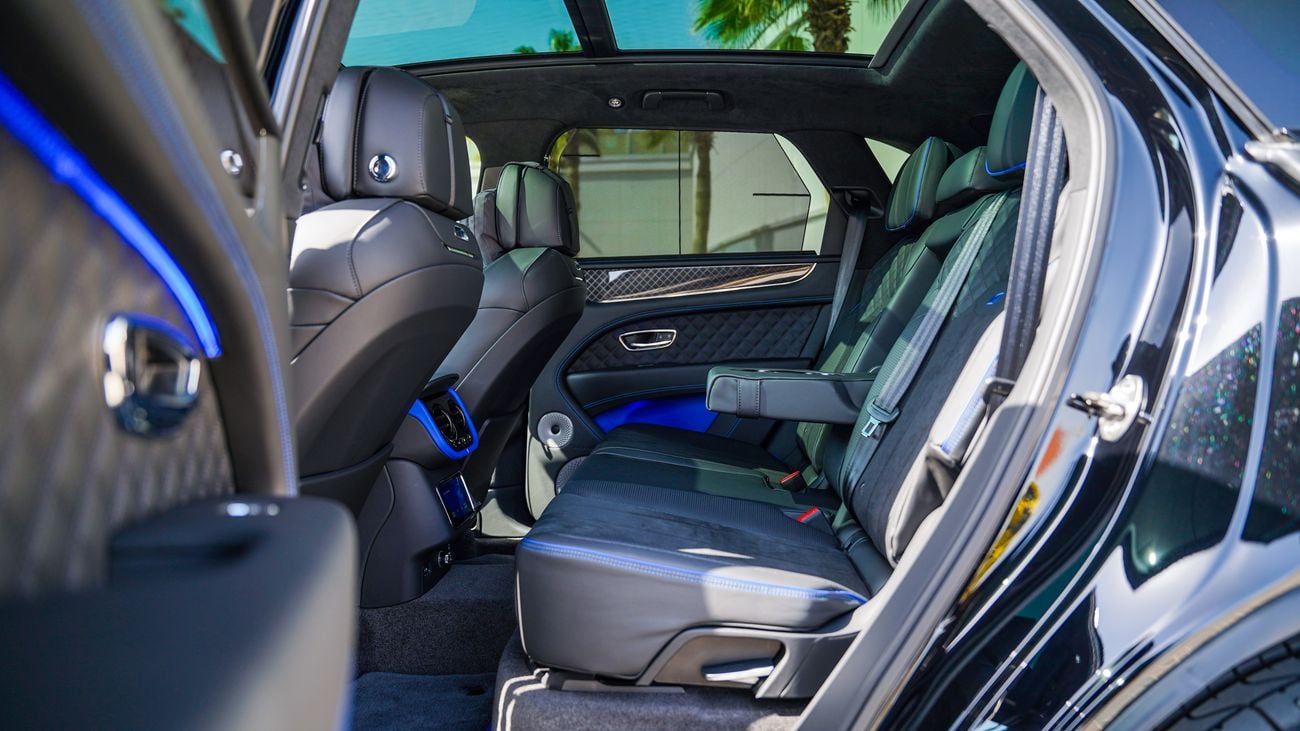 بنتلي بينتايجا | FACTORY BLACK CARBON EDITION | official Bentley dealer WARRANTY