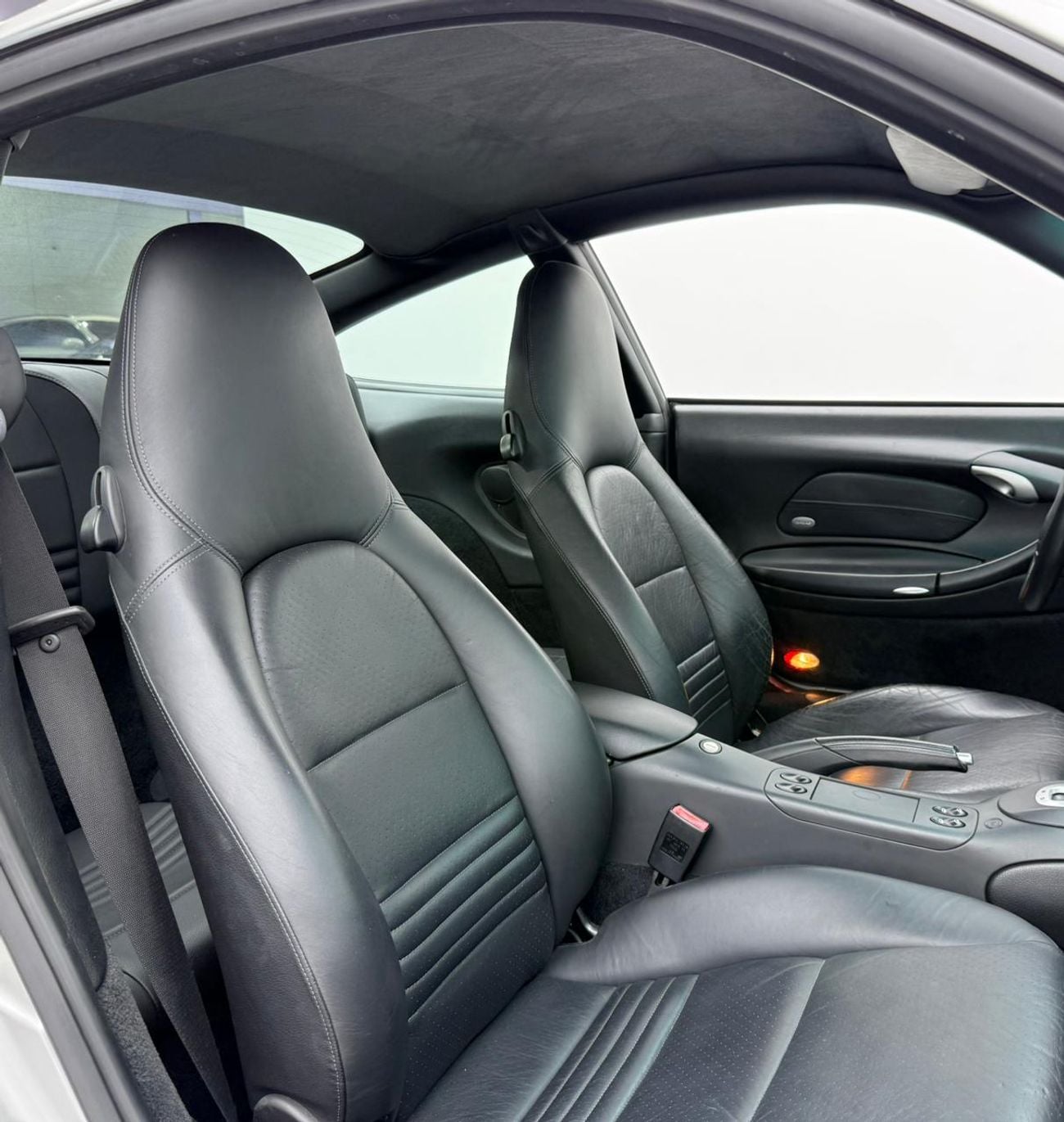 Porsche 911 2002 Porsche 911 Carrera, Service History, Excellent Condition, Japanese Specs