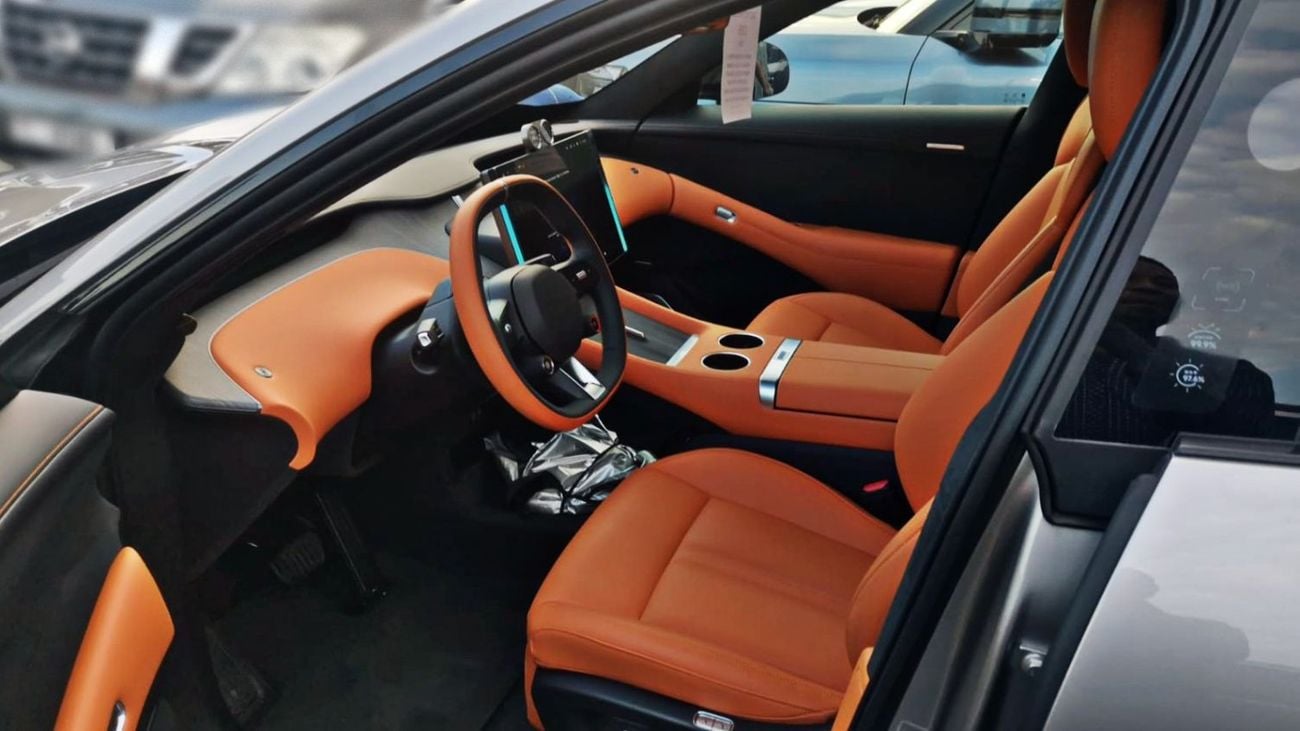 شاومى YU7 Max- 690 HP (681 bhp or 508 kW). range of up to 760 km