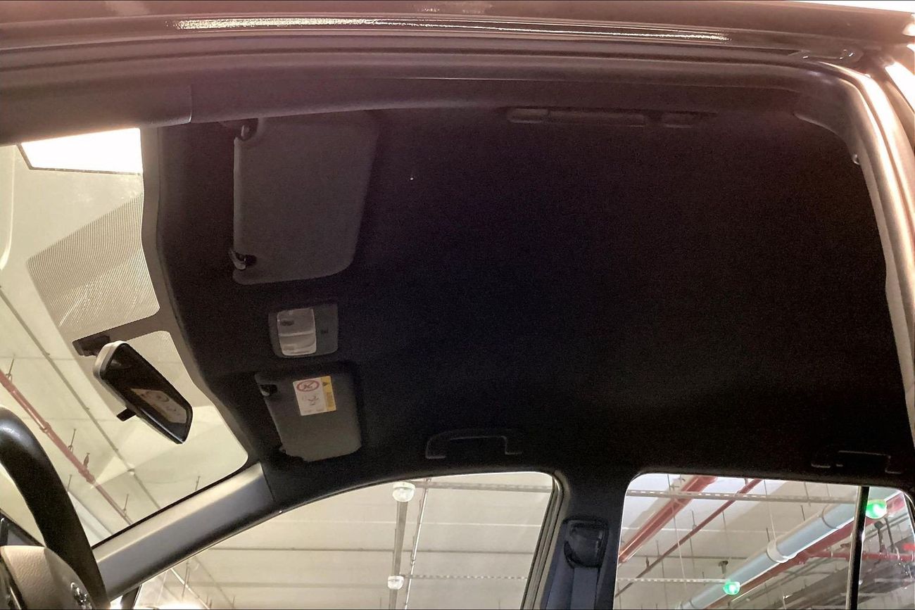 تويوتا كورولا كروس XL | National Day | Start 2026 with the ideal drive | شامل الضمان | 0 ﺪﻔﻋﺓ ﺃﻮﻟﻯ