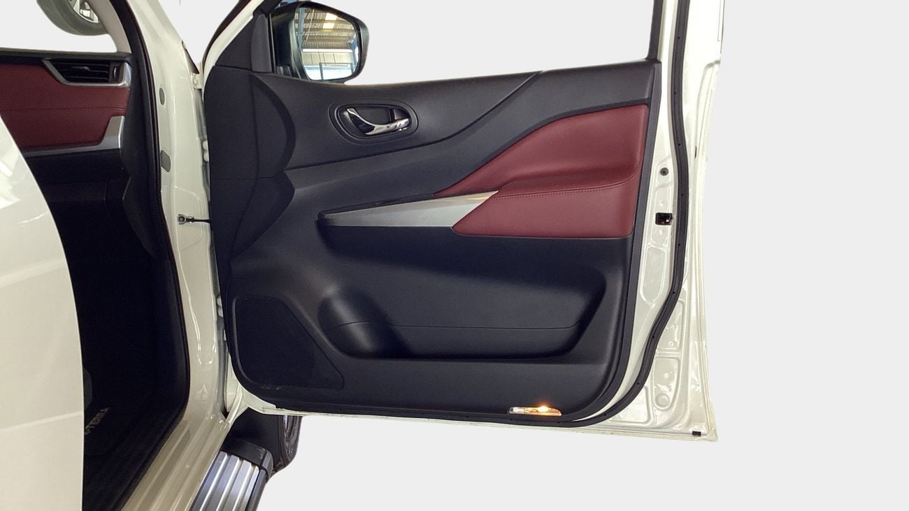 نيسان إكستيرا 2.5 4WD PLATINUM AUTO | شامل الضمان | 0 ﺪﻔﻋﺓ ﺃﻮﻟﻯ
