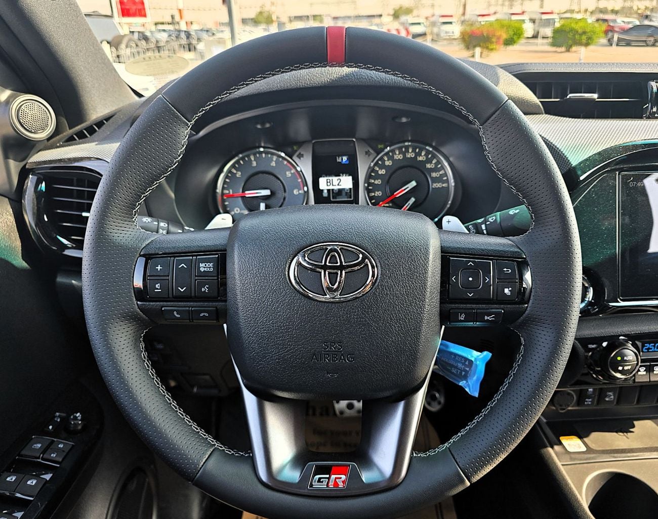 تويوتا هيلوكس GR Sport 2.8L