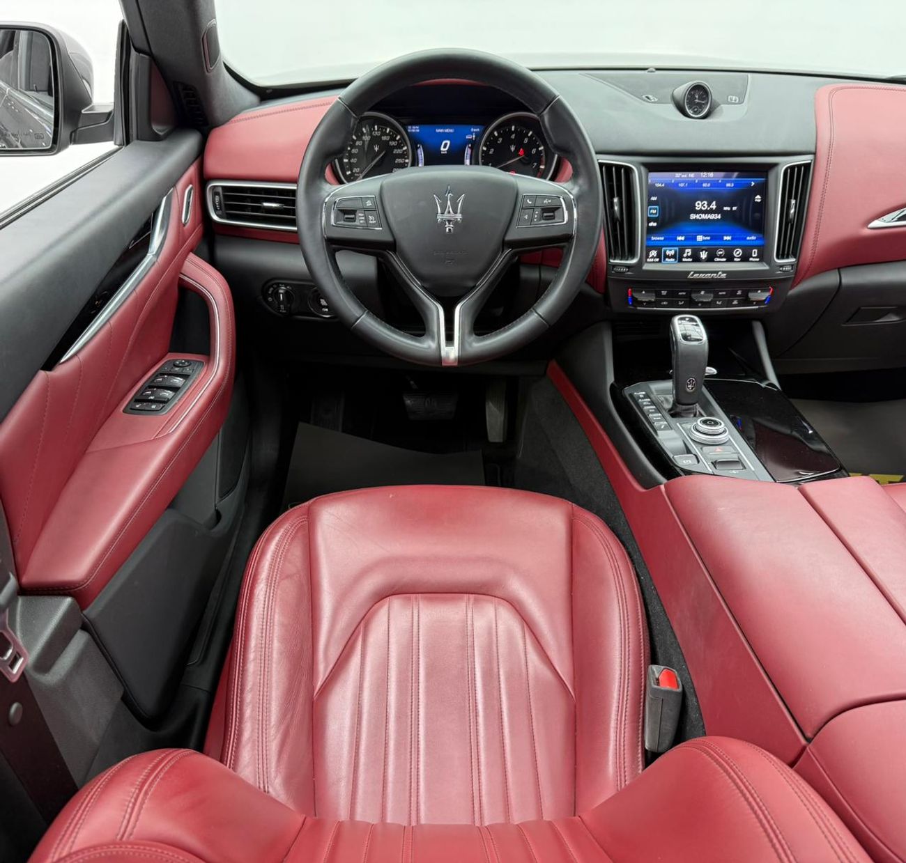 Maserati Levante Std 3.0L (350 HP) 2020 Maserati Levante Q4, Warranty, Full Maserati Service History, Excellent Condi