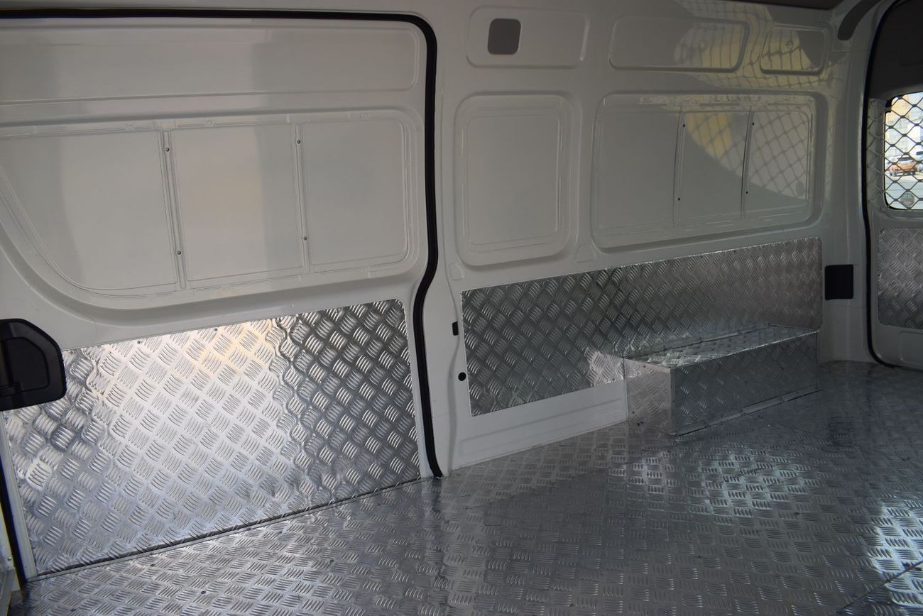 Toyota Hiace Toyota Hiace Highroof Van 2.7L , model:2023. Only done 6000 km